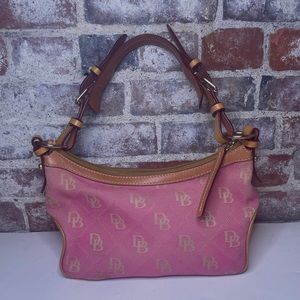ꕤ  DOONEY & BOURKE - Pink 
Monogram Canvas Shoulder Bagꕤ